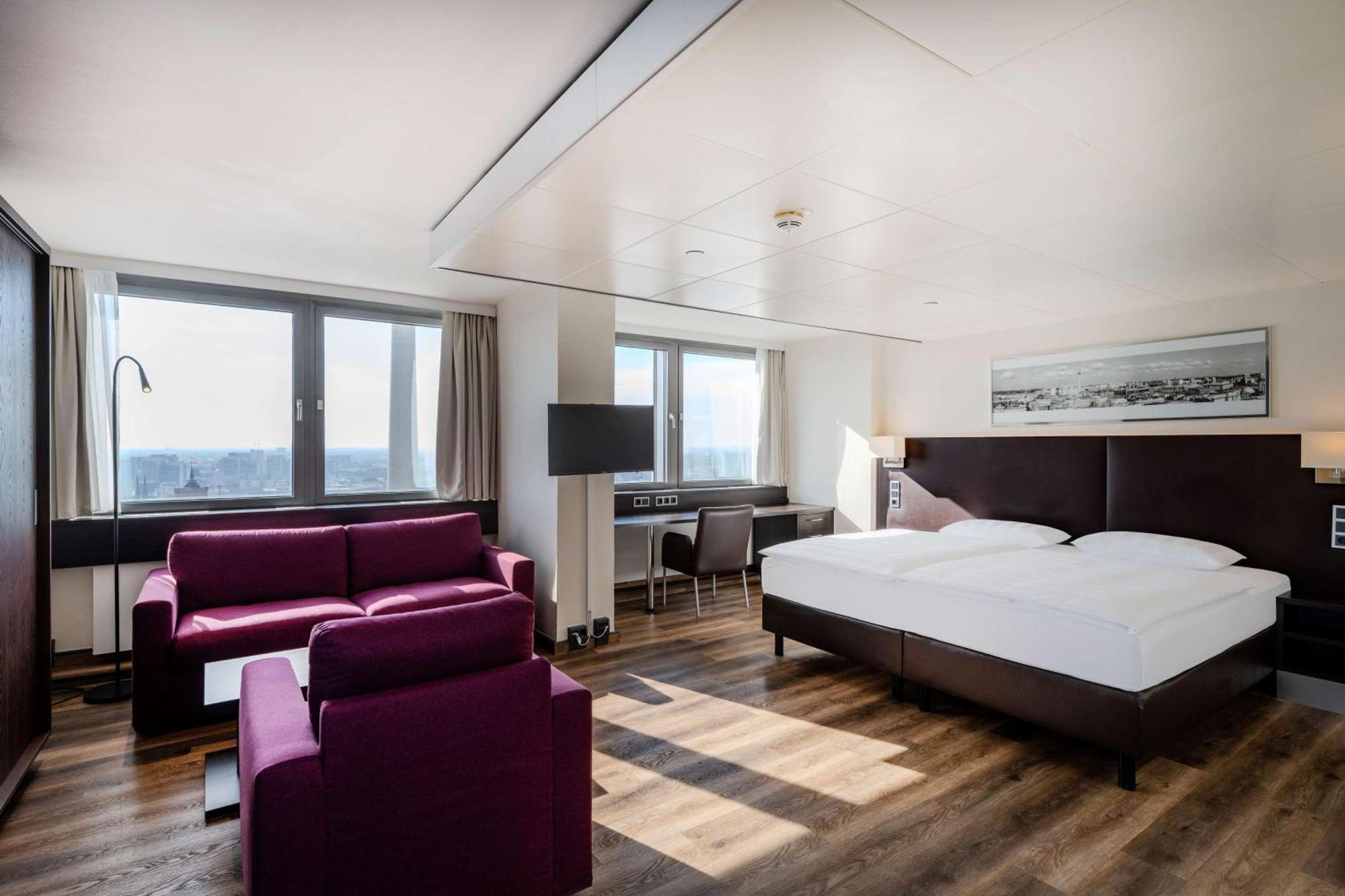 Park By Radisson Alexanderplatz Hotel 4*